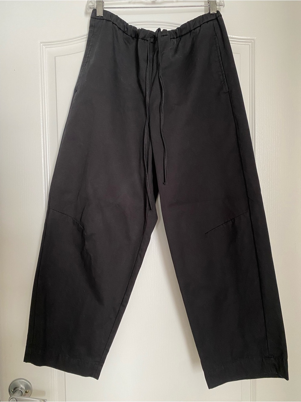 Massimo Dutti | Black Cotton Cropped Pants